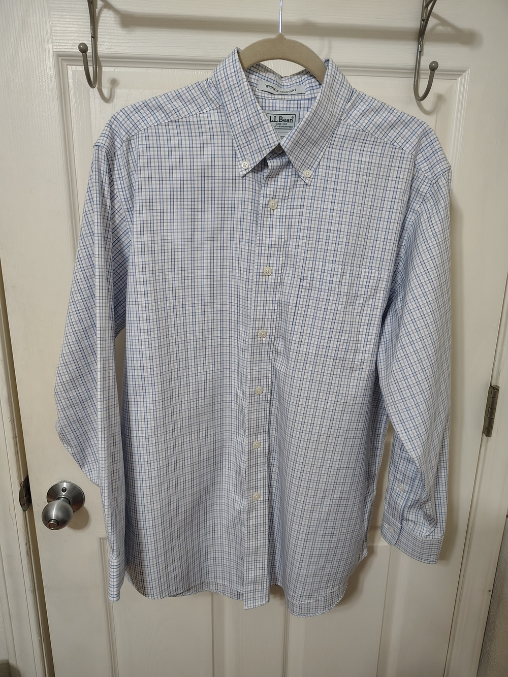 L.L. Bean Wrinkle Resistant  Button Down Shirt Men’s 15 1/2-32    Blue Plaid